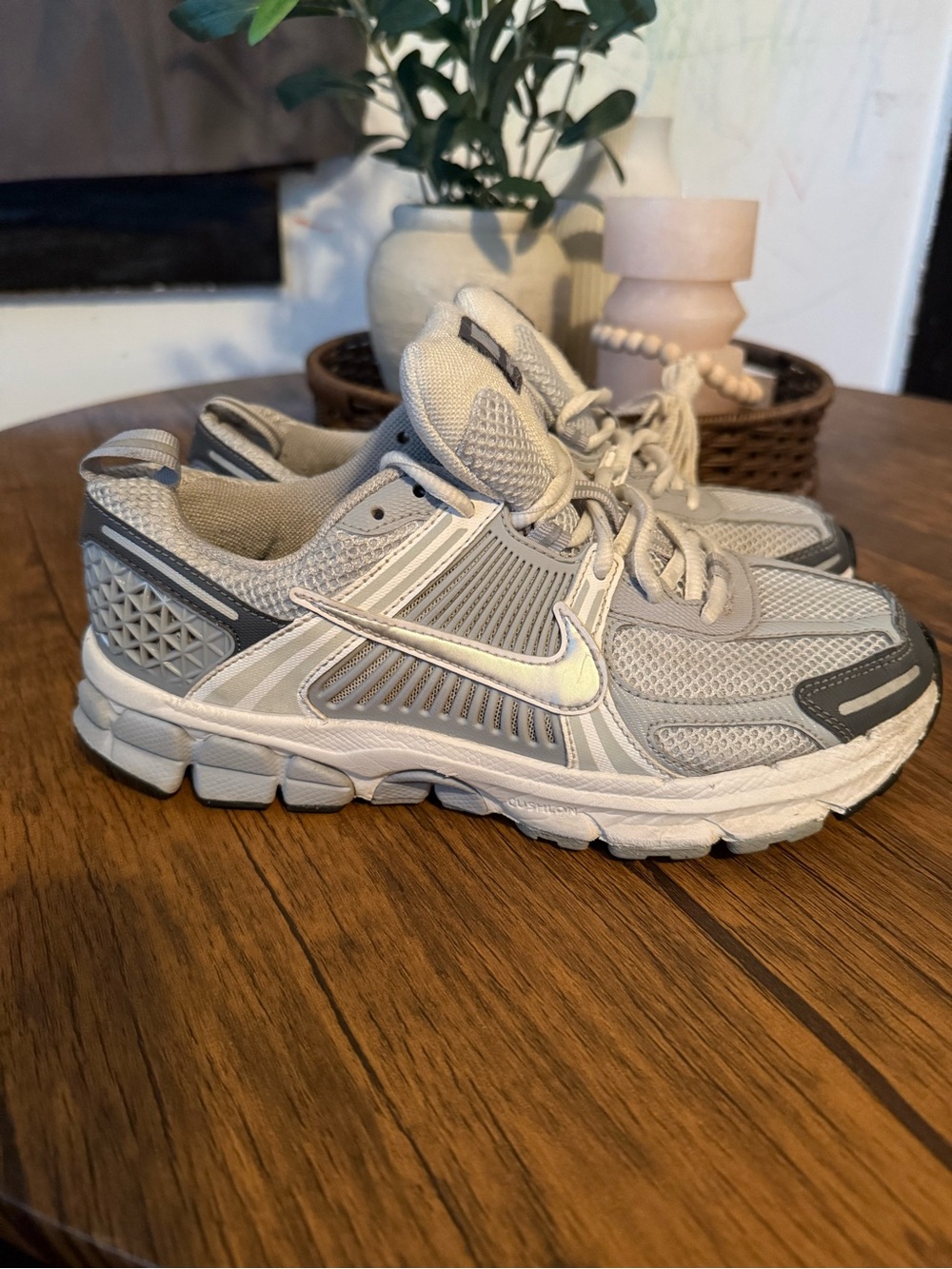 Nike Vomero 5 Women’s Grey Mesh Running Sneakers
